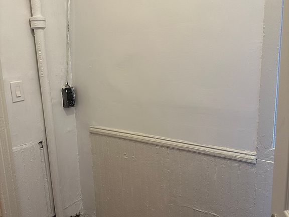 5th image of 46 Gesler St #2