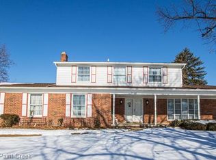 2643 Belle View Dr, Shelby Township, MI 48316