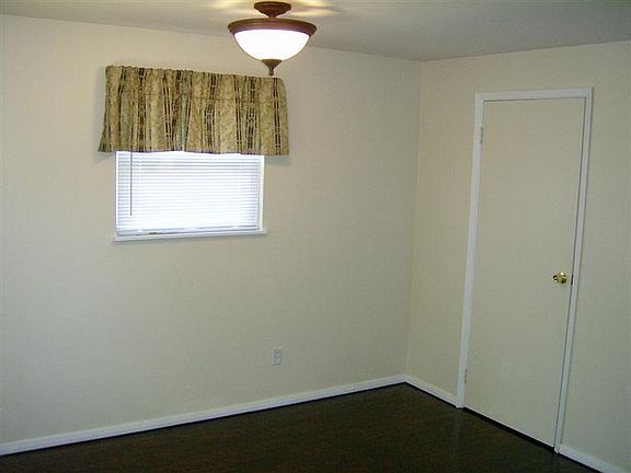 5th image of 957 Gallatin Ct
