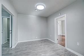 5th image of 537 SW 45th St