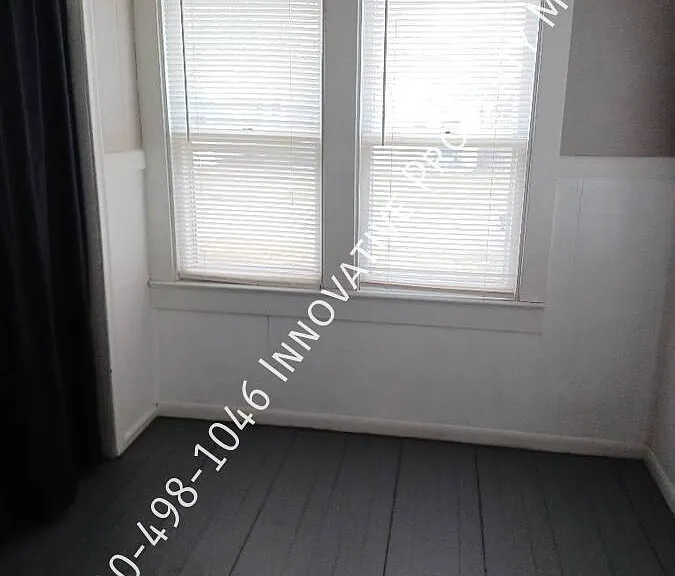 1115 Knapp Ave #2 — Photo 8