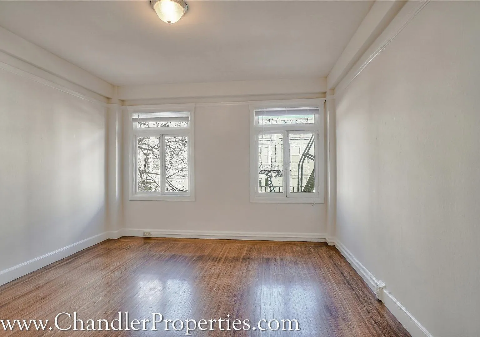 727-729 Leavenworth Street Apartments* — Photo 2