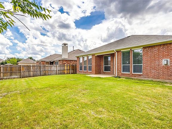 5th image of 8637 Fernhill Dr