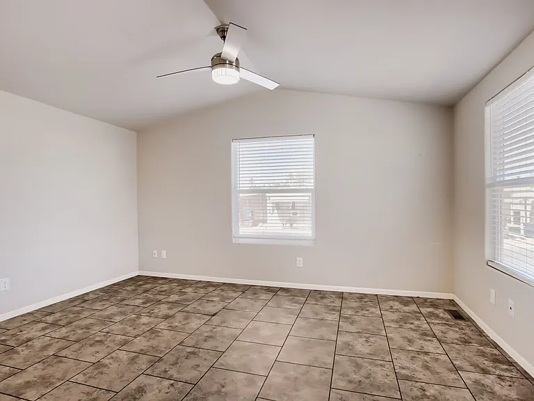 2434 E Main St #14 — Photo 10