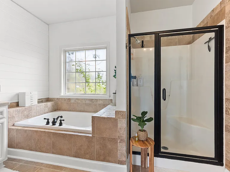 107 Hampton Meadows Dr — Photo 28