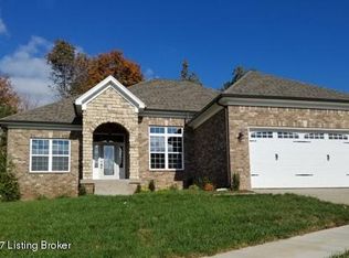 7630 Pauls View Pl, Louisville, KY 40228