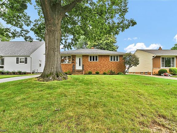 3rd image of 7329 Craigmere Dr