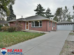 5625 Glade St, Lincoln, NE 68506