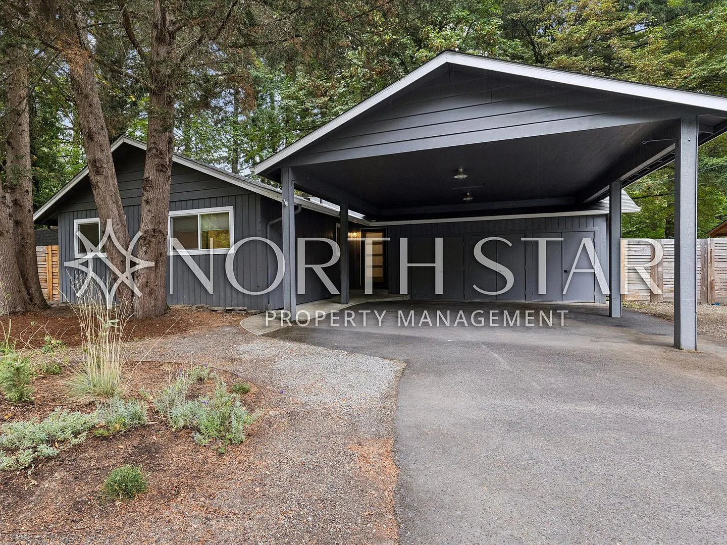 Wooded Setting, Thoughtful Updates & Unbeatable Lake Oswego Location — Photo 2