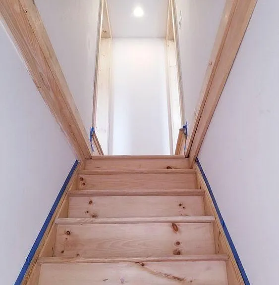 2526 Sepviva St #B — Photo 2