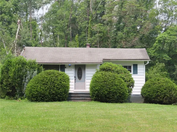 11429 Greiser Rd, Conneaut Lake, PA 16316