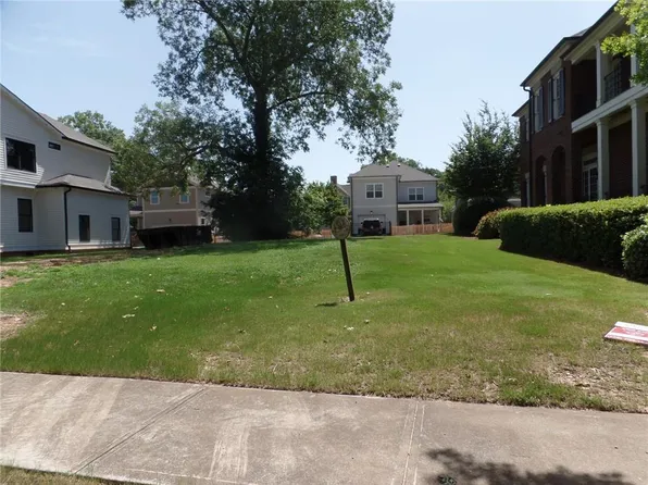 2111 E Haven Dr NE, Covington, GA 30014