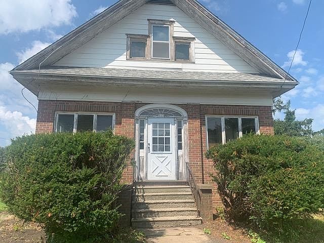 1st image of 660 Myrtle Ave