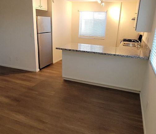 4th image of 628 S Bancroft St APT 8