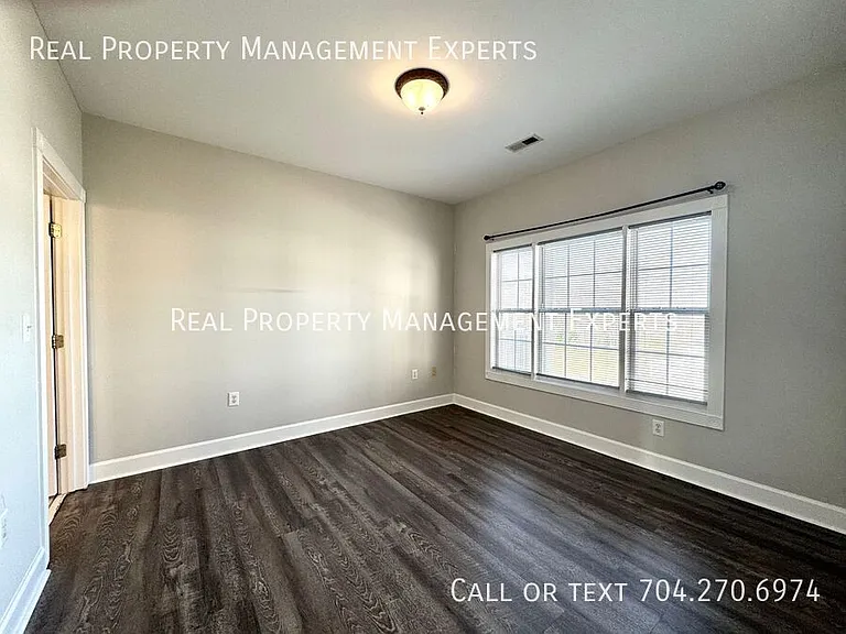8969 Meadow Vista Rd — Photo 4