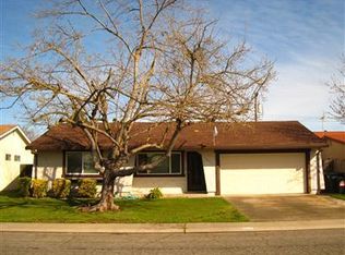 1037 E St, Rio Linda, CA 95673