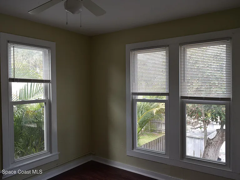 658 Young St #1 — Photo 11