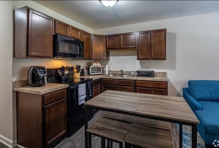 1 bed, 1.0 bath, 500 sqft, $645 — Photo 4