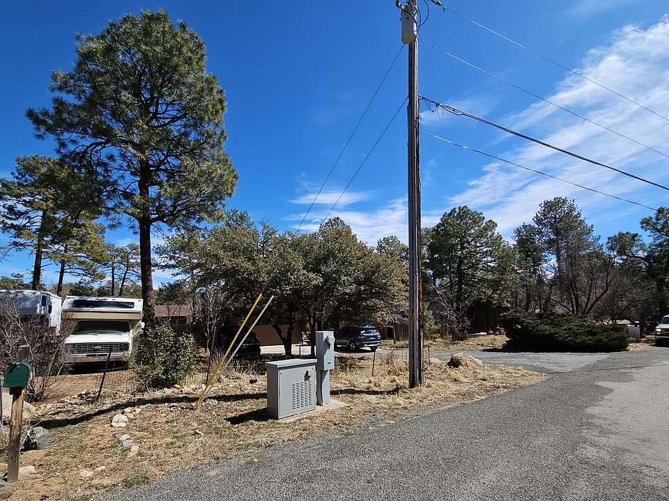 2nd image of 629 Carson Dr