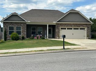 335 Franklin Cir, Fort Oglethorpe, GA 30742