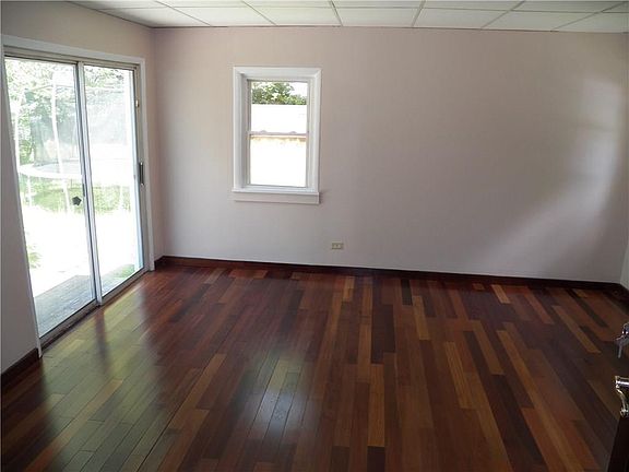 3rd image of 109 Olin Ave