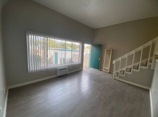 968 W 7th St APT 19, Upland, CA 91786