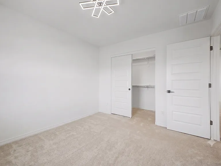 5737 W Getty Dr — Photo 14