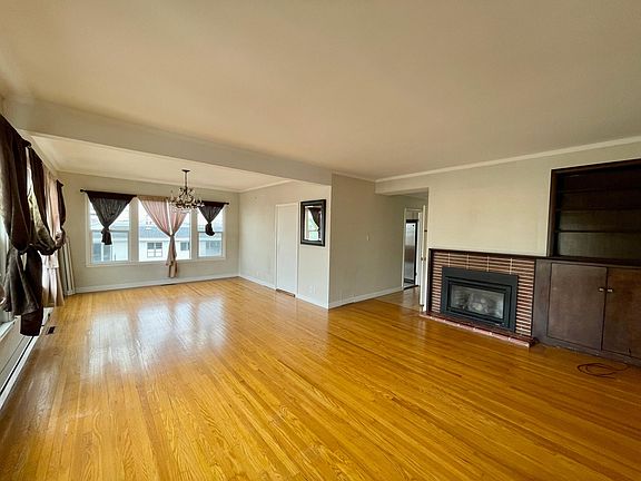 2nd image of 100 Dartmouth St