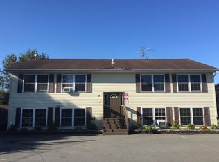 70 Valley View Ln #B, Bangor, ME 04401