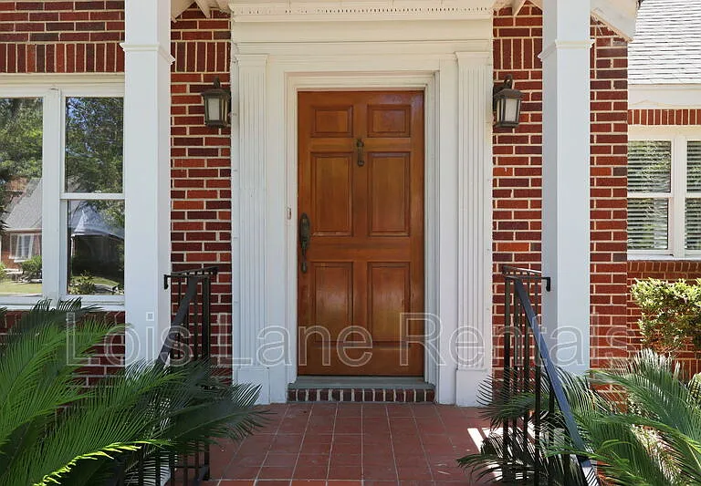 2043 Wappoo Dr — Photo 19