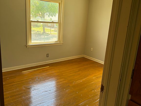 2nd image of 789 Triplett Blvd