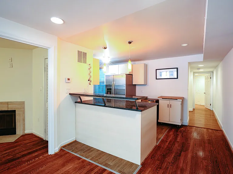 1112 25th St NW #5 — Photo 23