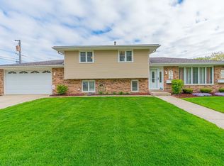 7352 S Oketo Ave, Bridgeview, IL 60455