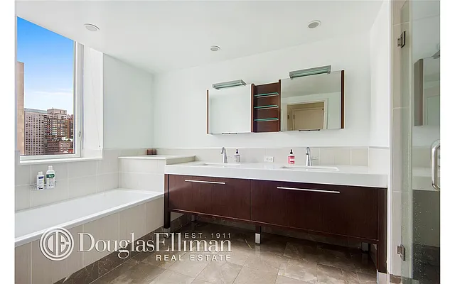 Rented by Douglas Elliman | media 4