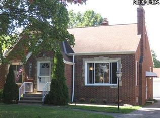 4260 W 214th St, Fairview Park, OH