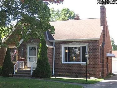 4260 W 214th St photo 1