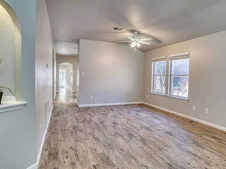 711 House Creek Dr — Photo 4