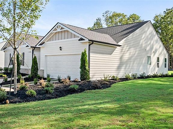 3rd image of 441 Bullock Pass