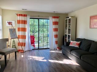 422 Meade Ct, East Brunswick, NJ 08816