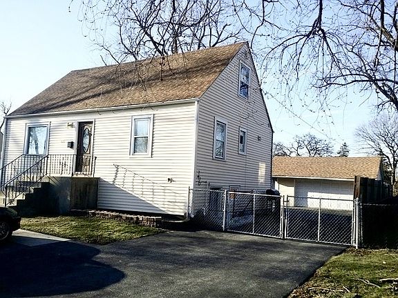 2nd image of 336 E Medill Ave