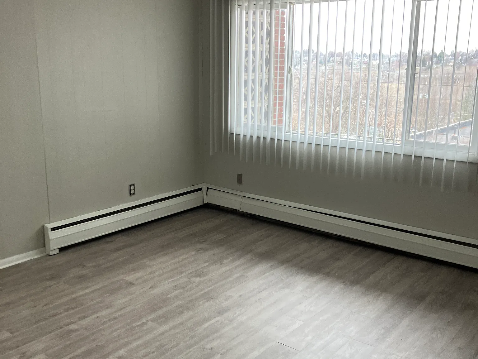 210 Polk St — Photo 4