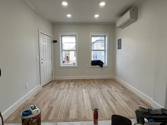 Rented by EXR | media 1