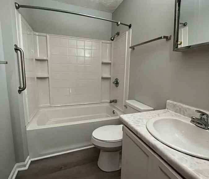 314 Walters Ln #B — Photo 9