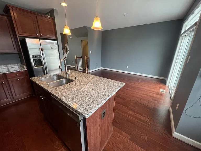 2101 Saint Josephs Dr — Photo 14