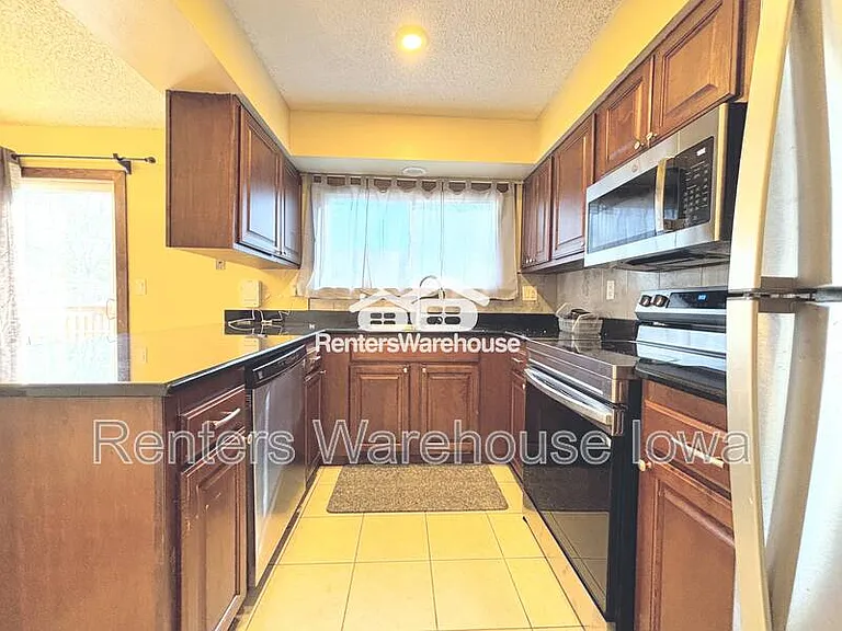 4541 50th St — Photo 9