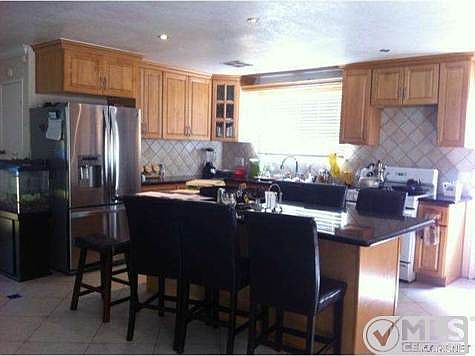 3rd image of 23901 Sylvan St