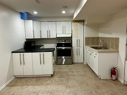 144 Rockwood Cres #BASEMENT Photo 1