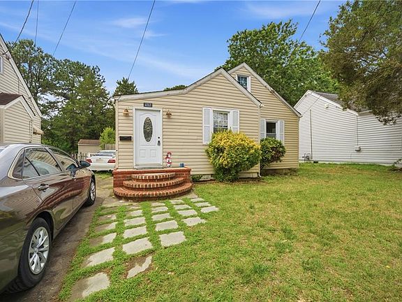 2nd image of 2311 Shoop Ave