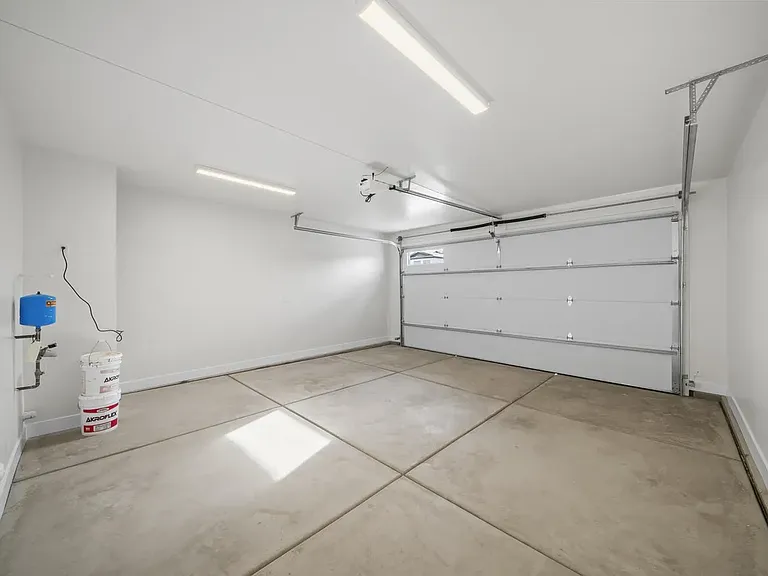 2305 E Kiabito Ln — Photo 26