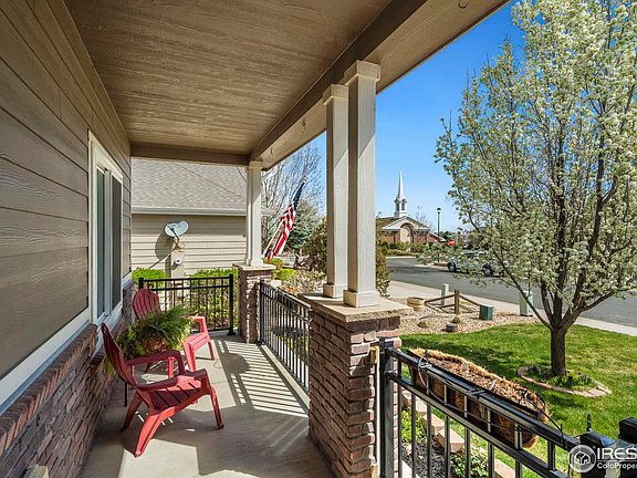 3rd image of 320 Tartan Dr